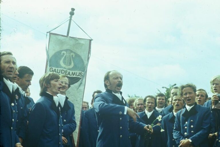 Dziesmu svētku gājiens