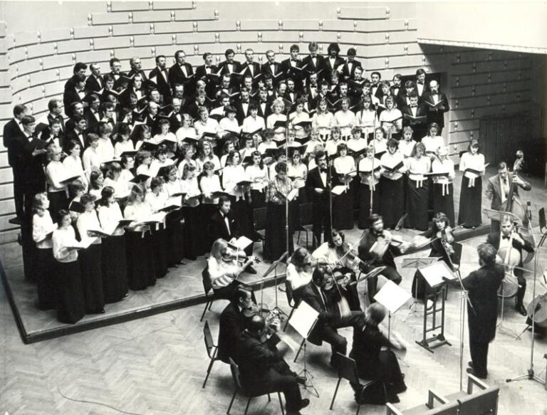 LU Aulā ar TPI sieviešu kori