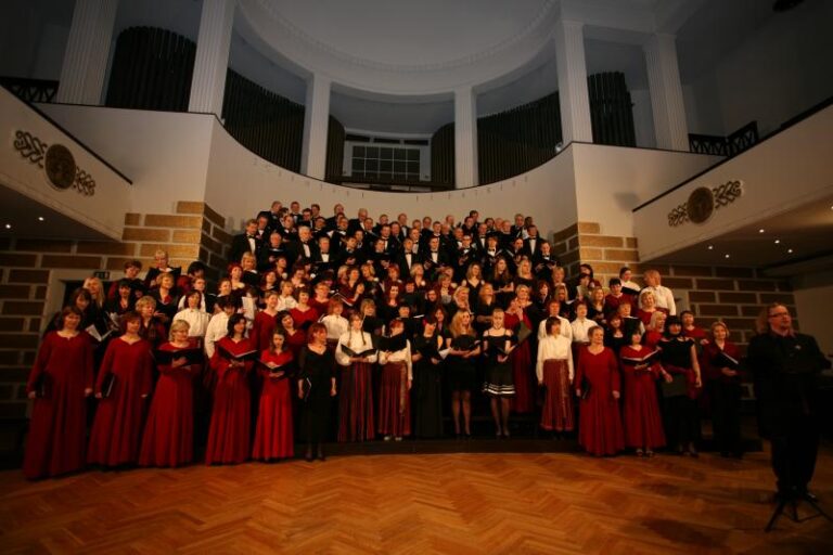 Valentīndienā mīlas dziesmas dziedās Gaudeamus & Draudzenes