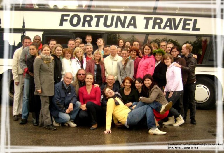 Latvijas sieviešu un vīru koru Salidojums Meņģeļos