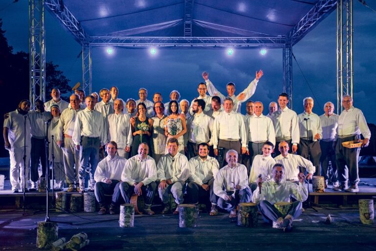 PAGĀNU GADAGRĀMATA Dikļos starptautiskā folkloras festivāla «Baltica» koncertā